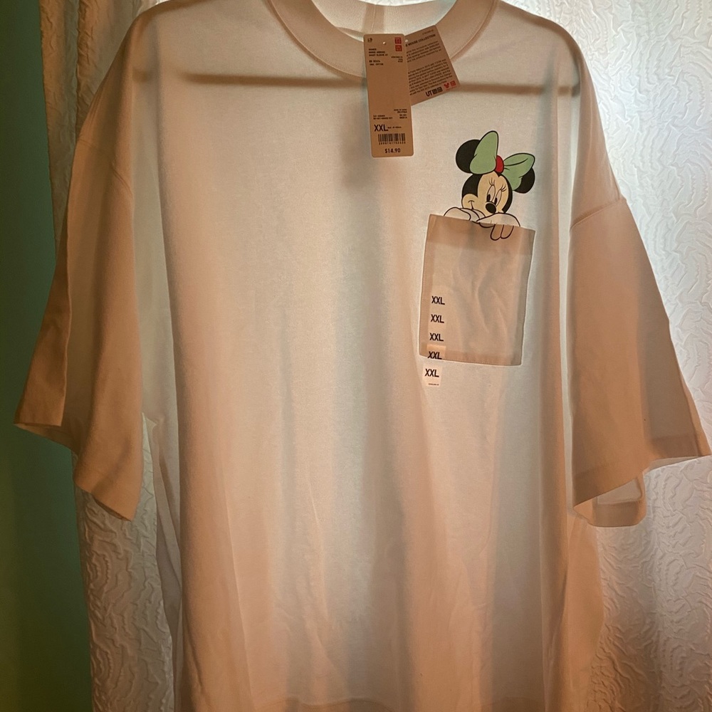 Uniqlo Minnie Mouse t-shirt